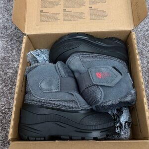 The North Face Black and Gray Toddler Alpenglow II Boots